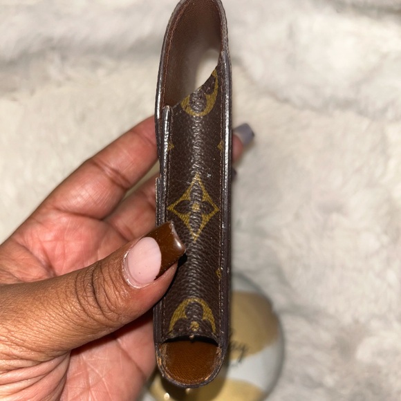 Louis Vuitton Pouch - Picture 8 of 11